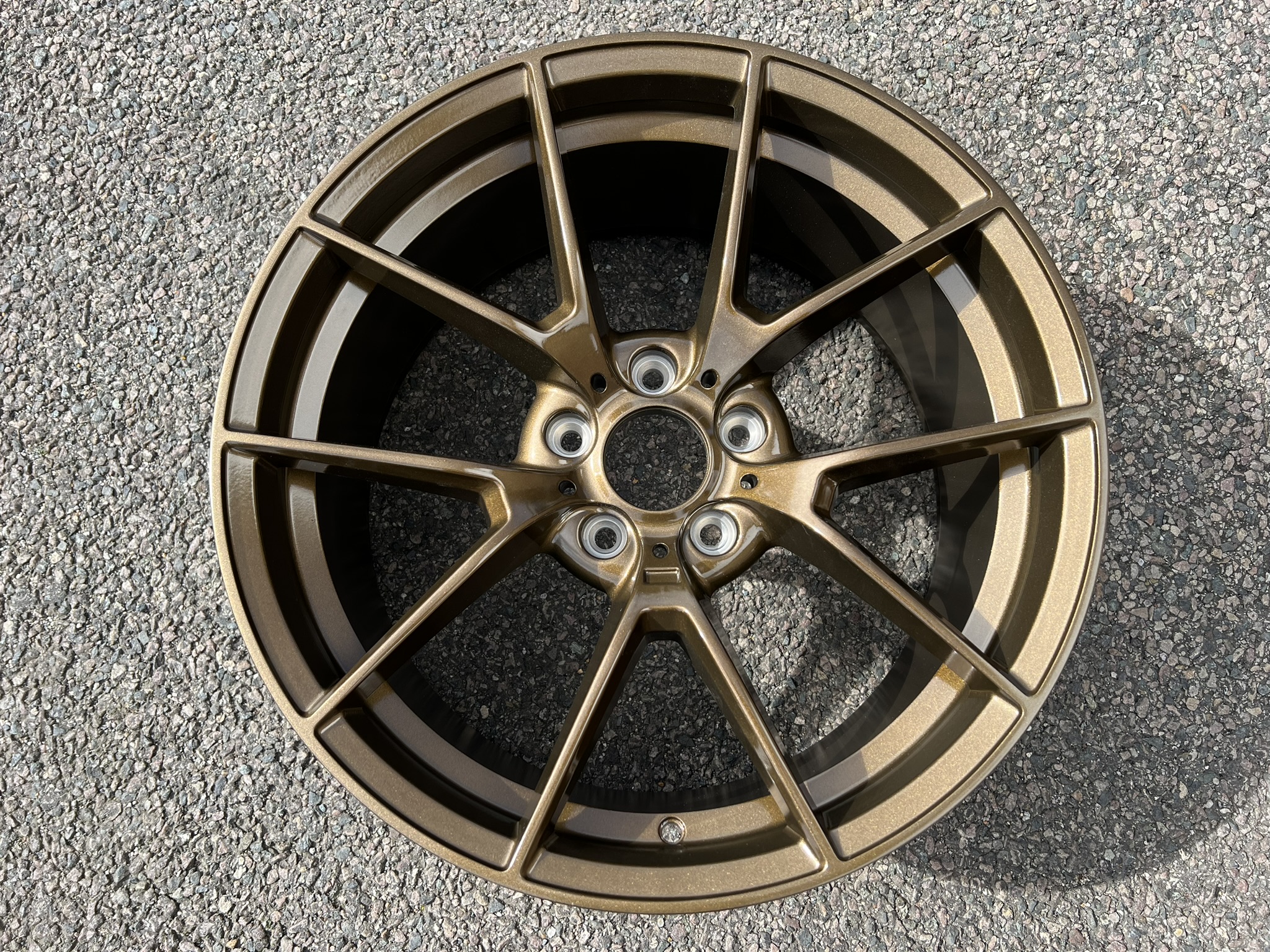 NEW 19" CS STYLE ALLOY WHEELS IN GLOSS BRONZE, WIDER 9.5" REAR